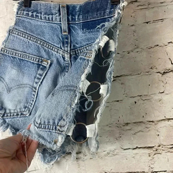 LF Furst of A Kind High Rise Denim Shorts Levis O Ring  Distressed Festival Jean - Picture 5 of 8